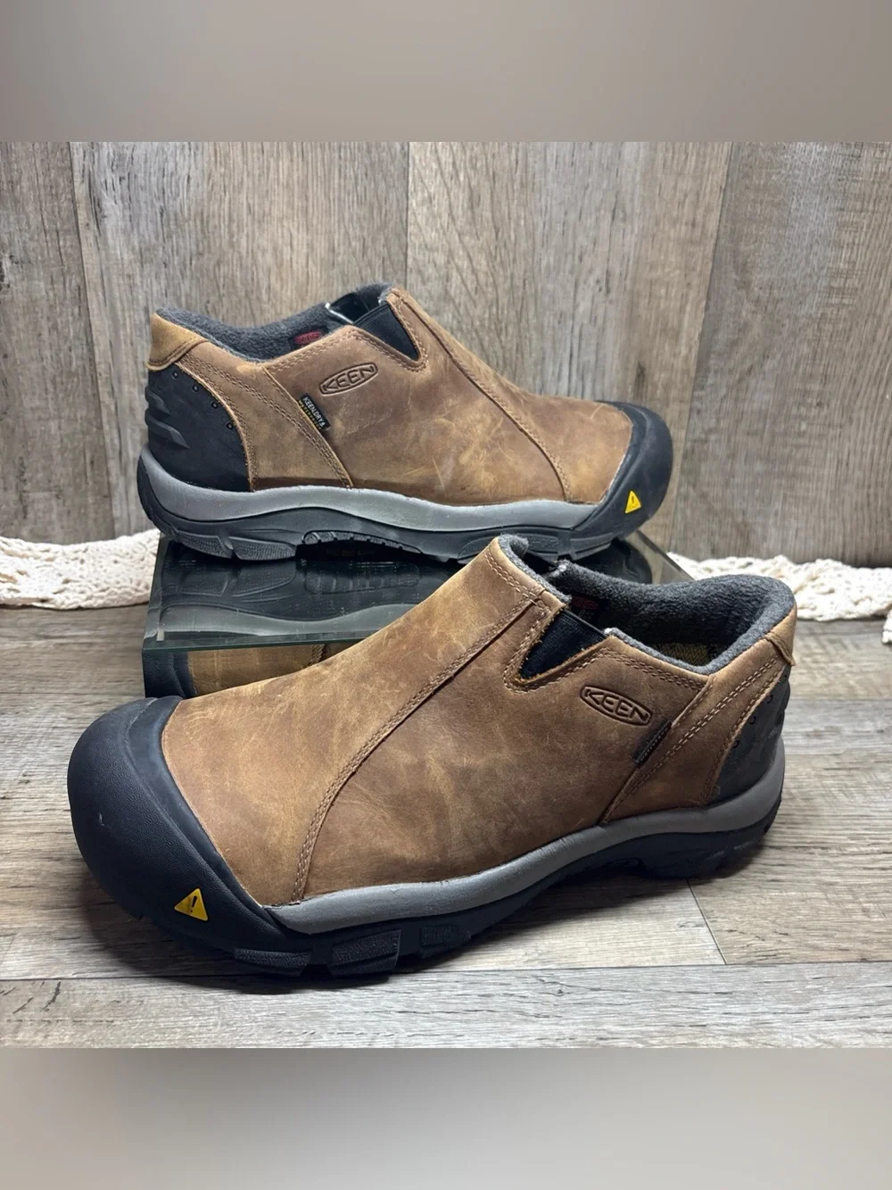 KEEN Men's Brown LeatheKEEN Men's Brown Leather Slip-On Waterproof Outdoor SZ10